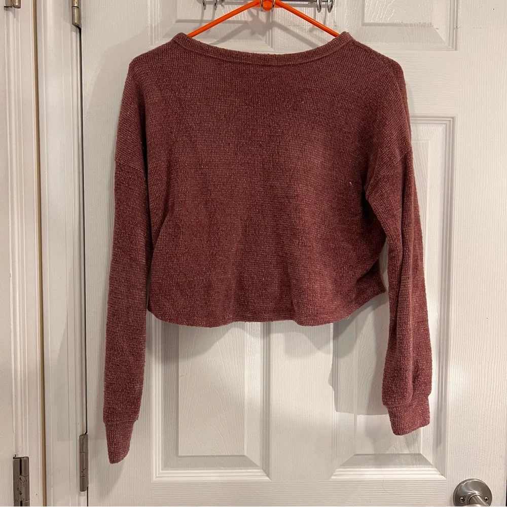 Hollister burgundy cropped